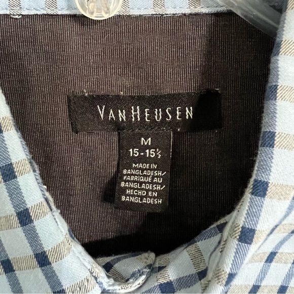 Van Heusen Button Down Dress Shirt Size Medium 15 - 15 1/2” - Picture 3 of 5